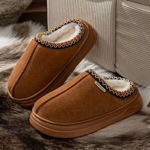 Women’s Cozy Warm Slip-On House Slippers with Fur Lining – Brown